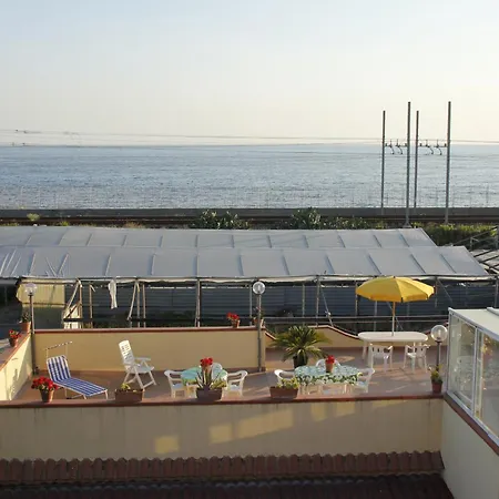 Bed & Breakfast Domus Felix Ercolano
