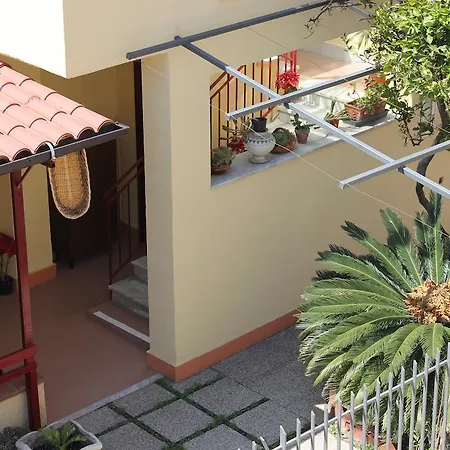 Bed & Breakfast Domus Felix Ercolano